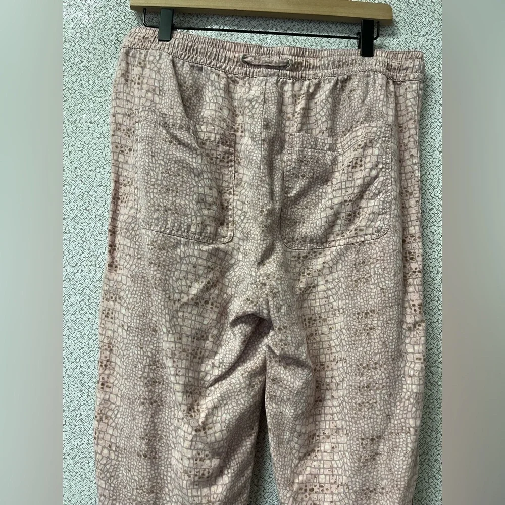 Anthropologie Orana Printed Joggers Pink Snakeskin Print Pants | Size Medium